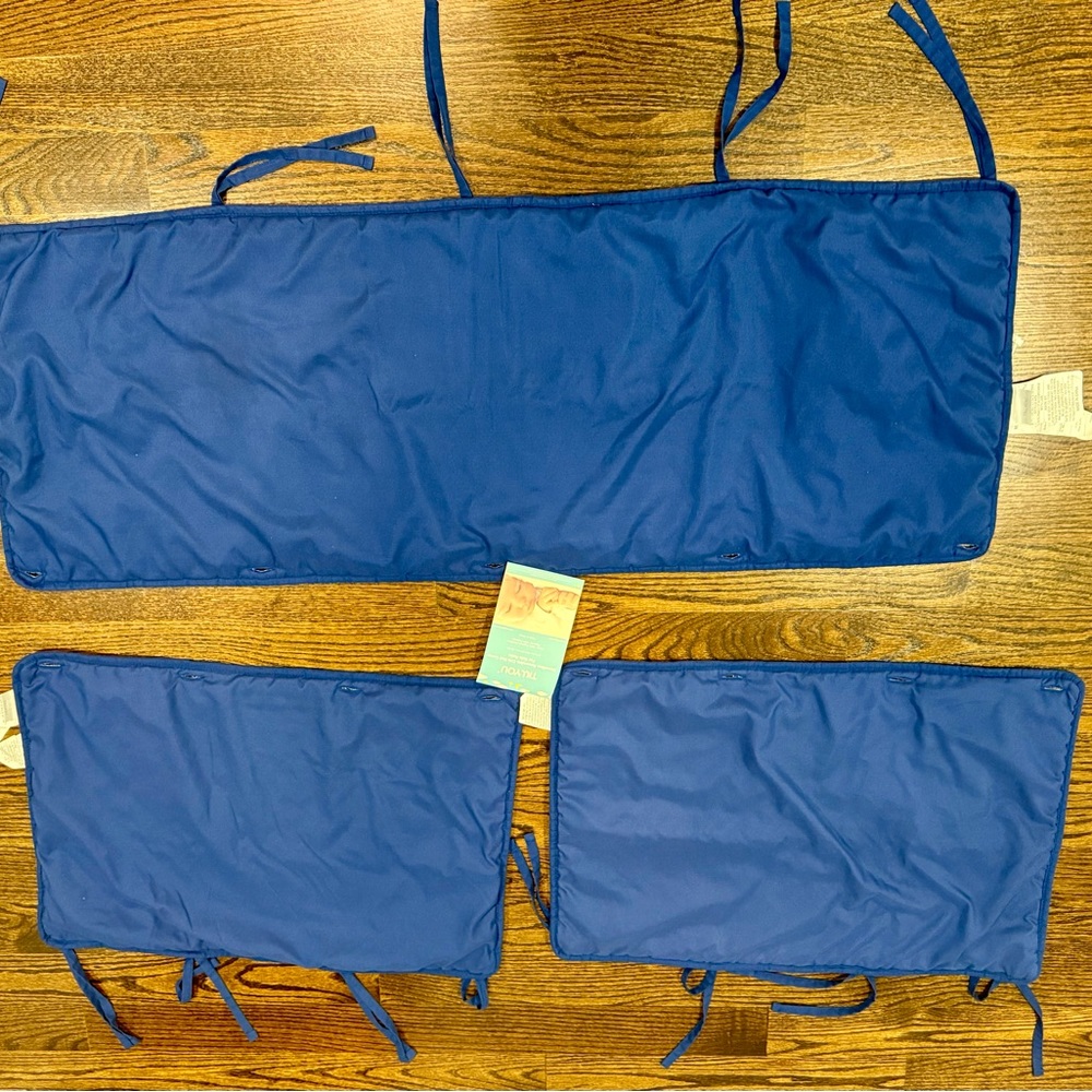 Reversible Wide Crib Rail Cover Set